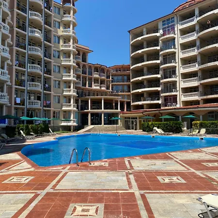 Atrium 402 Elenite One Bedroom Apartmán *